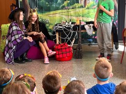 Przedstawieni klasy 3b 